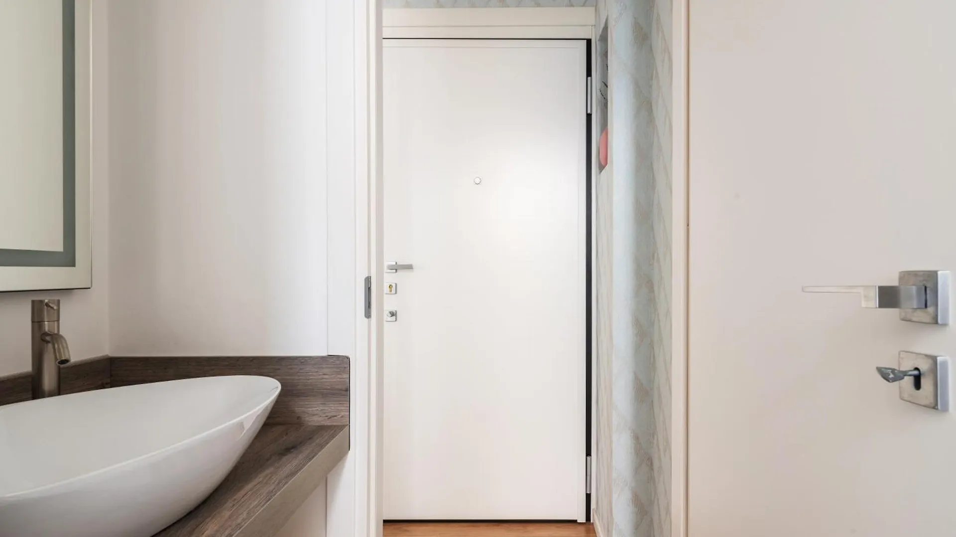 Nuovo Bilocale Appena Ristrutturato Vicino Darsena Milan Apartment